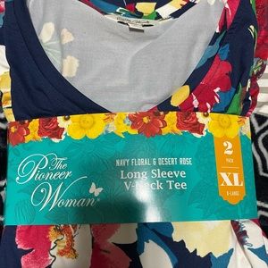 Pioneer Woman T-shirt set.